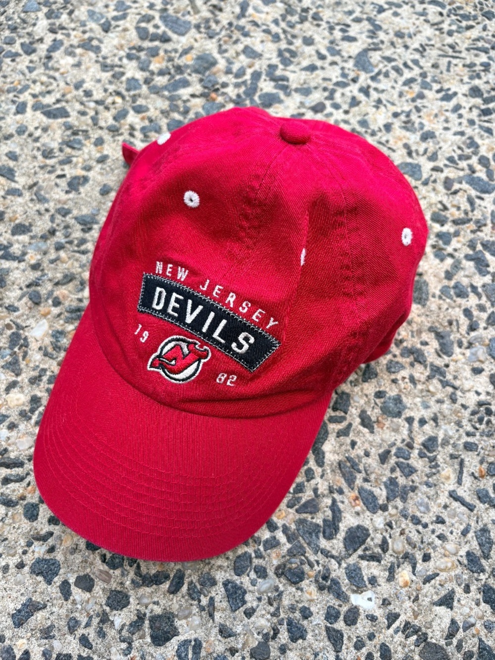 Vintage-Style New Jersey Devils Old Time Hockey Adjustable Hat – Red
